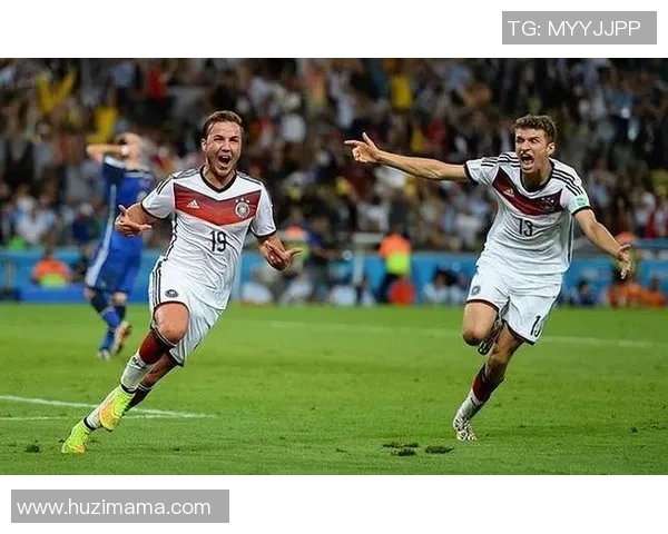 历代世界足球明星的辉煌成就与传奇故事回顾