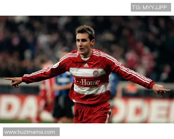 90年代足球传奇人物回顾与他们的辉煌成就分析